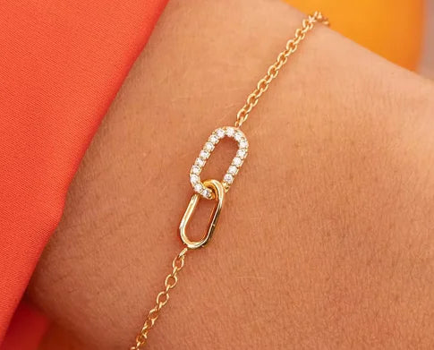 Infinity Bracelet – Interlocking Link